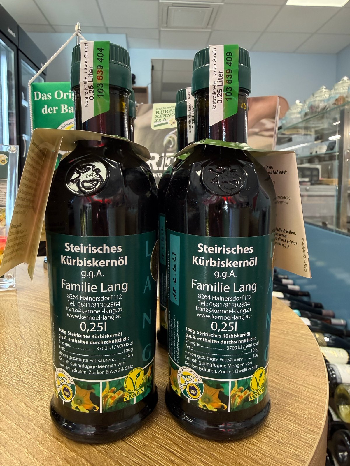 Huile de pépins de courge de Styrie IGP de la Familie Lang chez Bretzel & Matcha à Molsheim
